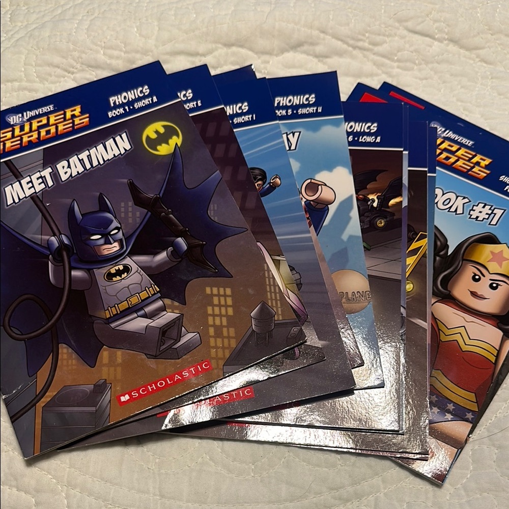 LEGO DC Super Heroes Phonics Set - Picture 2 of 2